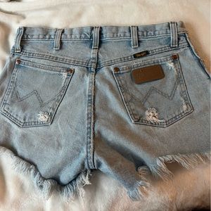 COPY - Wrangler whitewash denim shorts